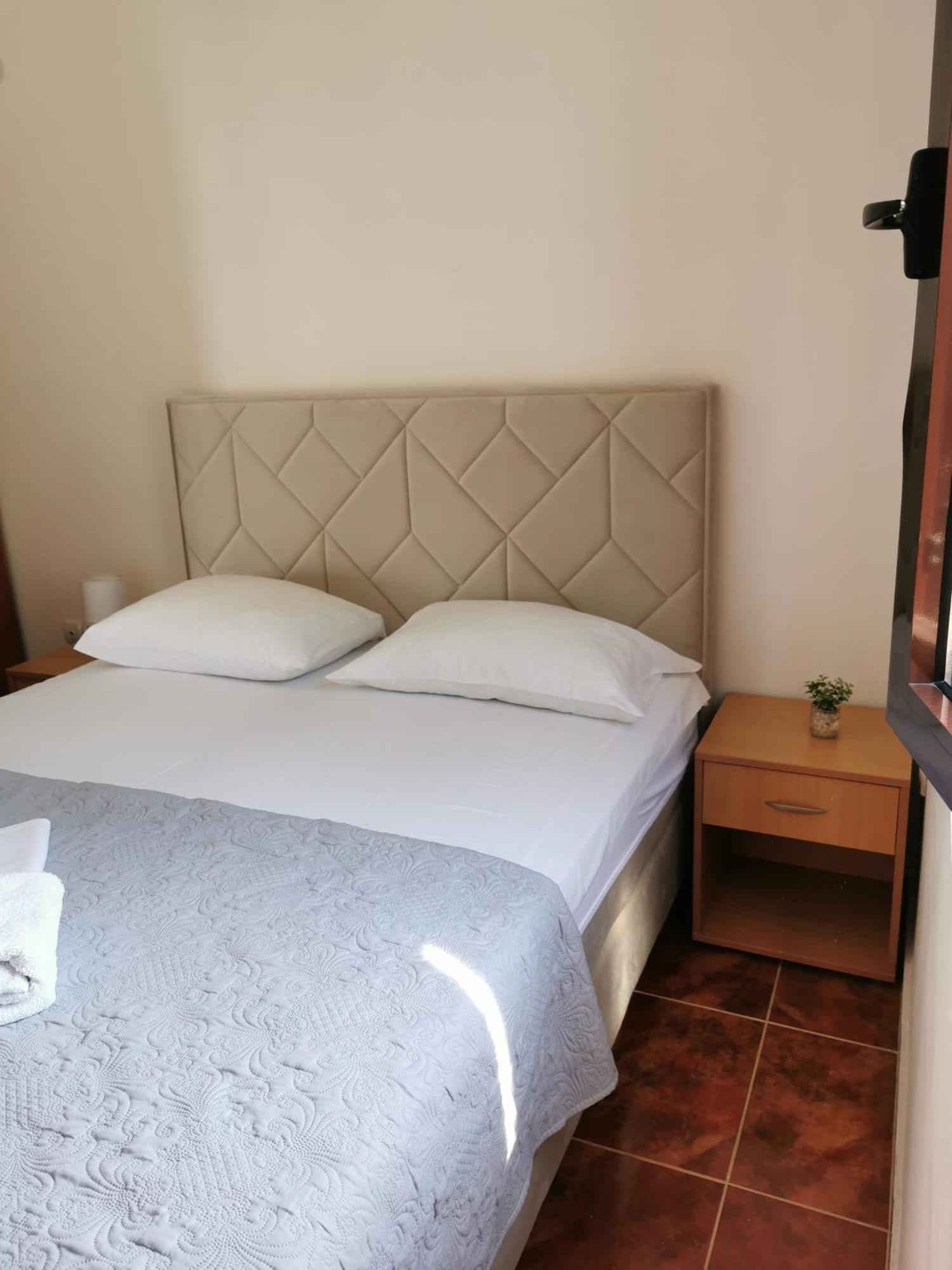 Apartments Popovic Kotor Ruang foto