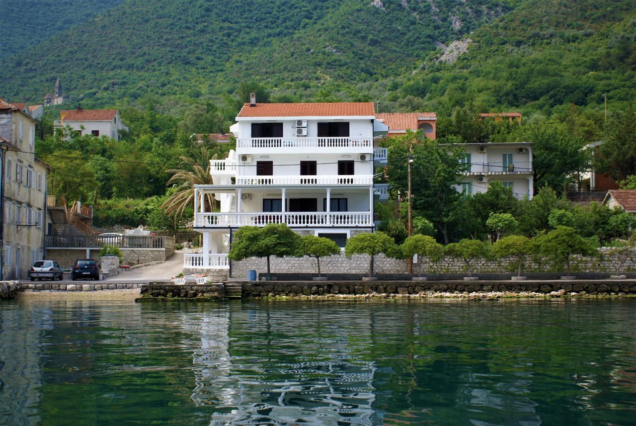 Apartments Popovic Kotor Bagian luar foto